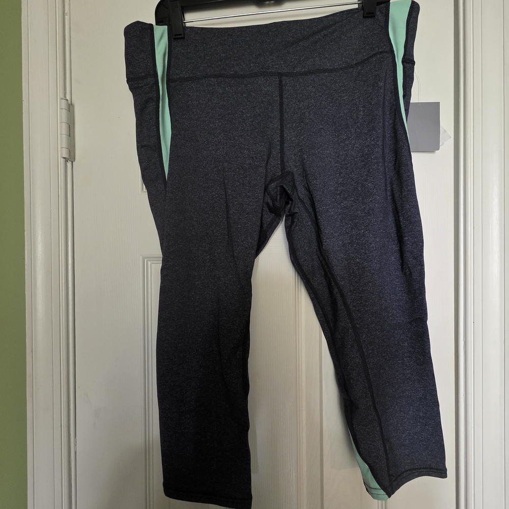 BNWT Women's Capri Gray and Mint Athletic Bottoms